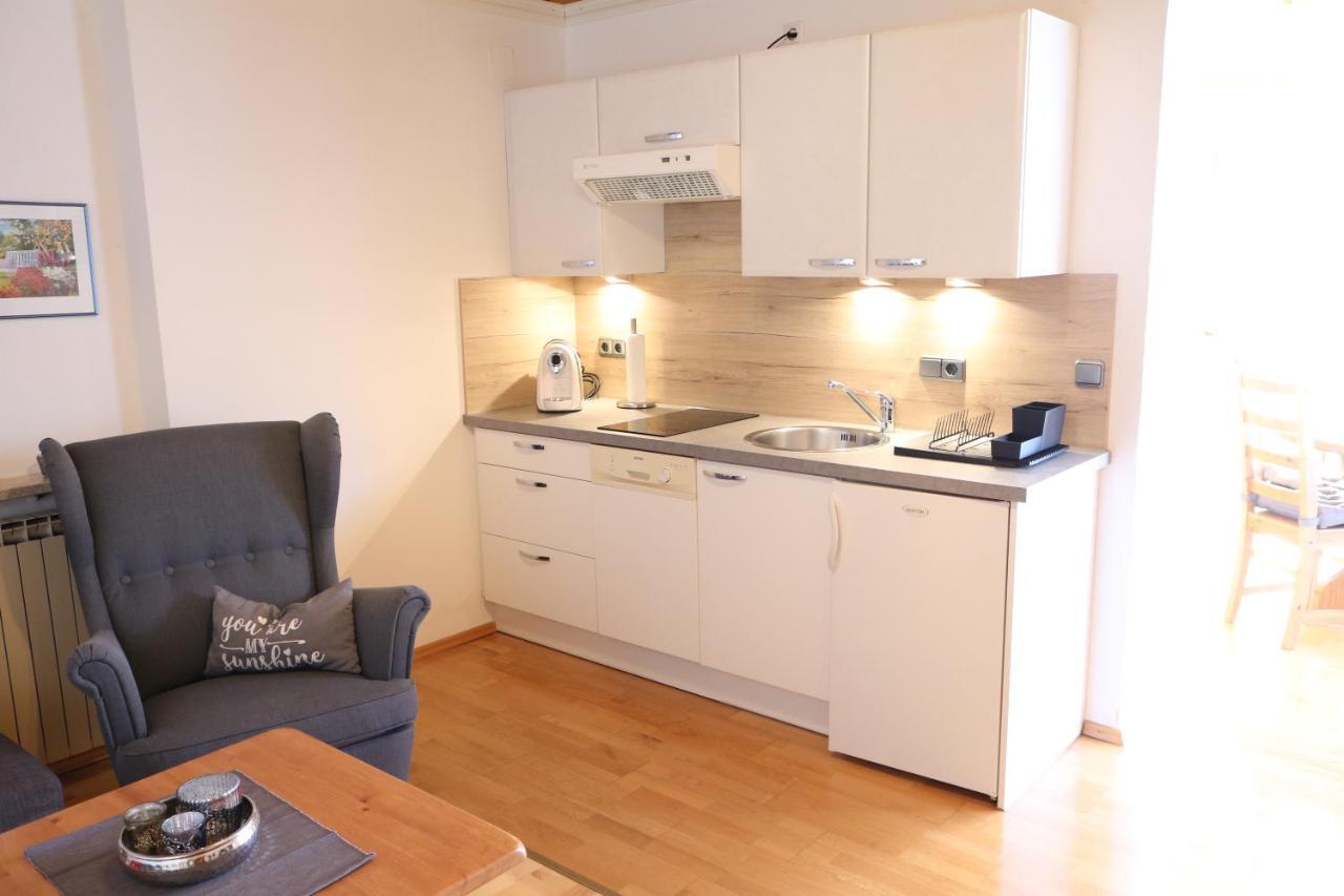 Appartement Haus Poeckl à Strobl Extérieur photo